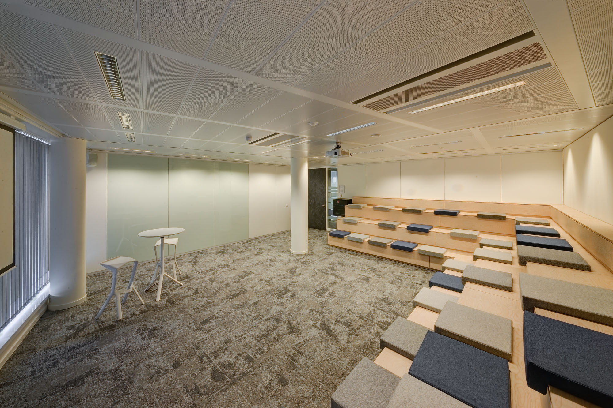 BNP PARIBAS FORTIS CHARLEROI