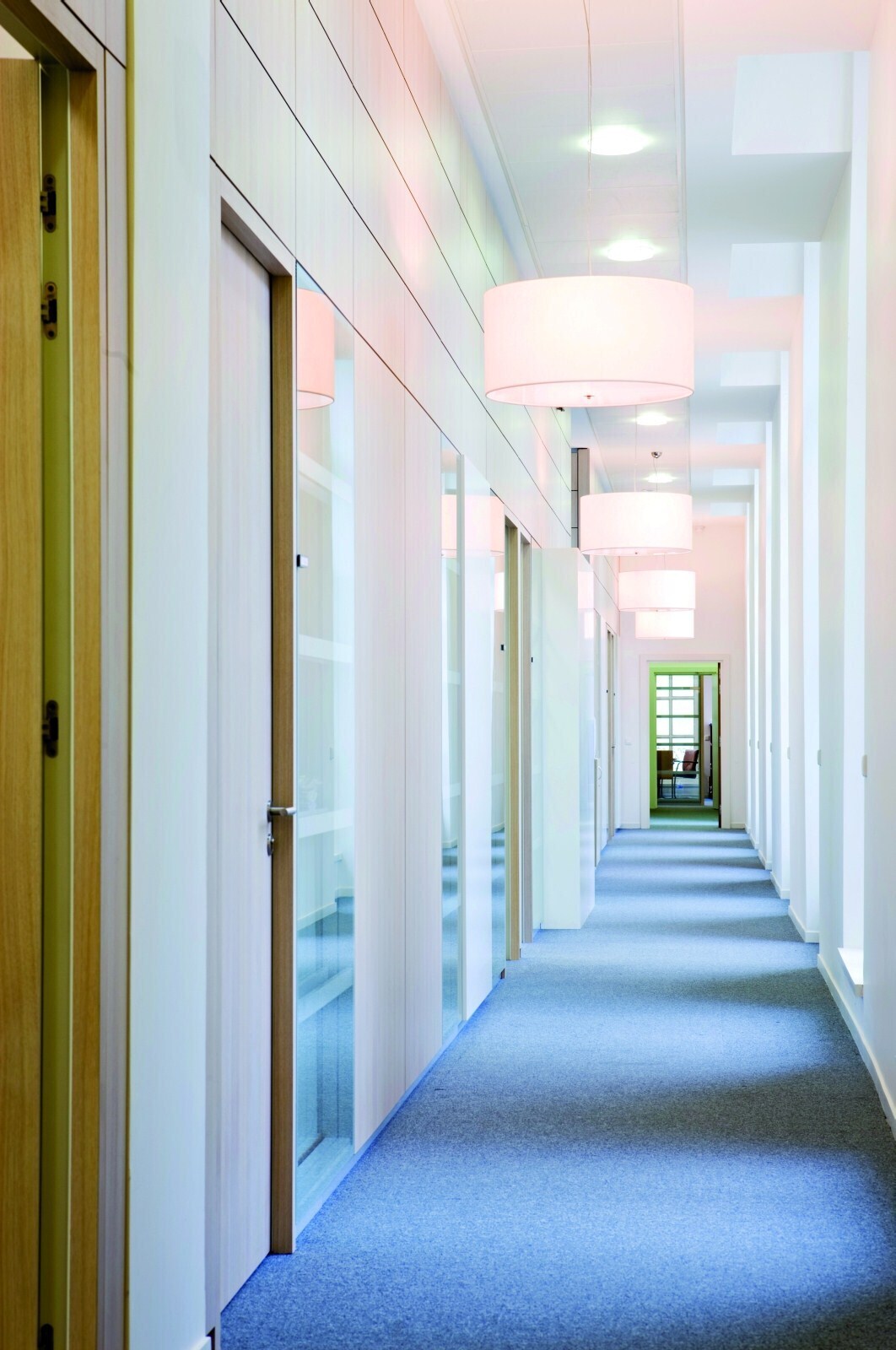 WHITE & CASE PLACE VENDOME