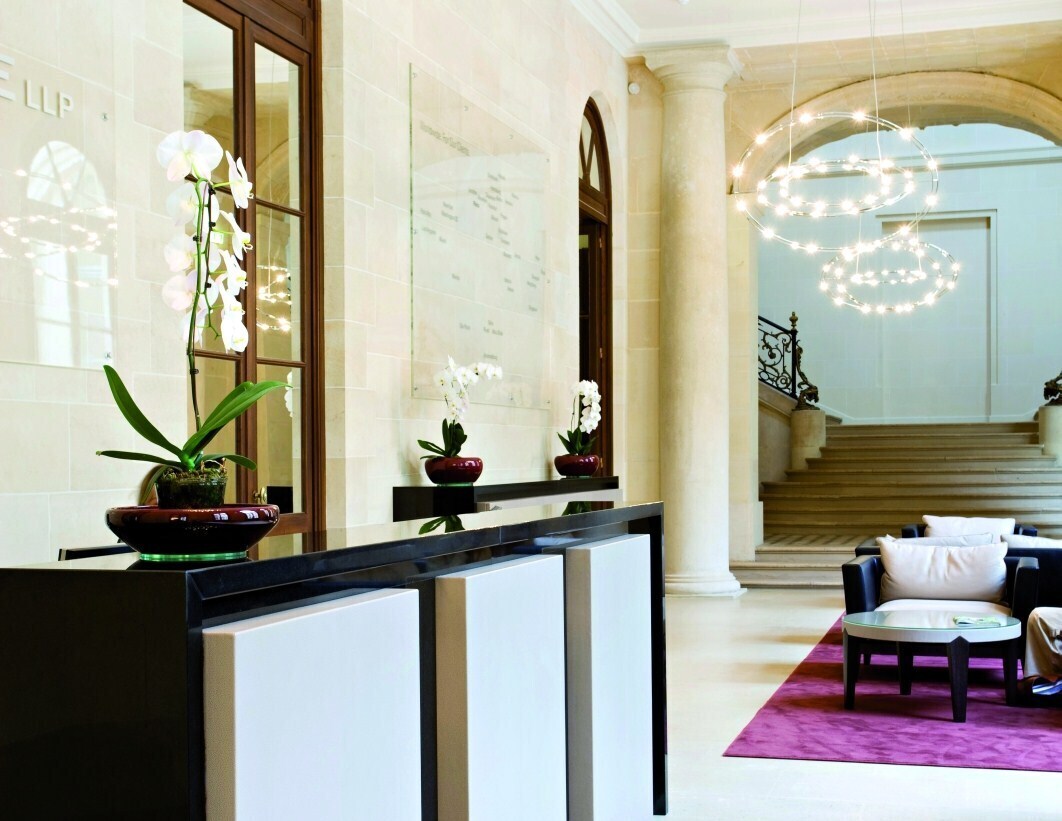 WHITE & CASE PLACE VENDOME